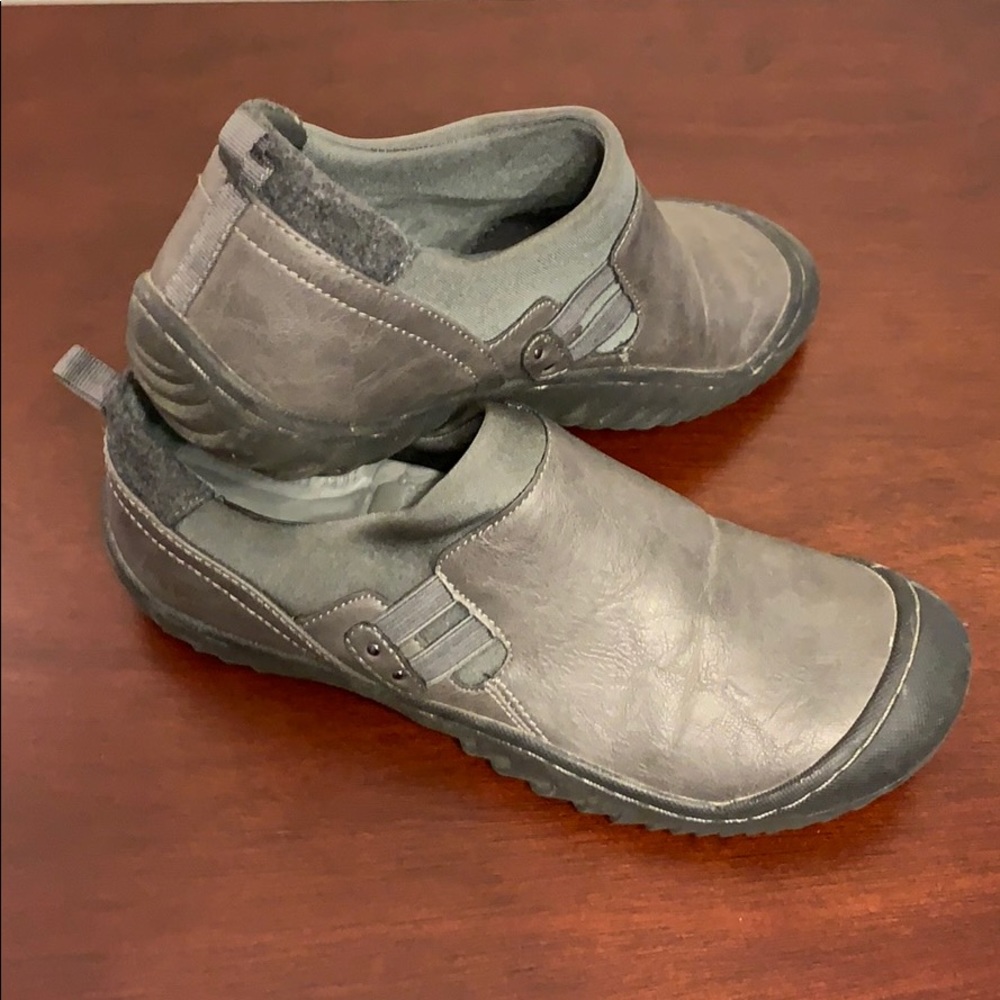 J-41 Adventure On shoes